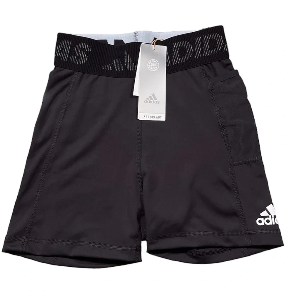 NWT Adidas Women’s Techfit Badge of Sport Shorts